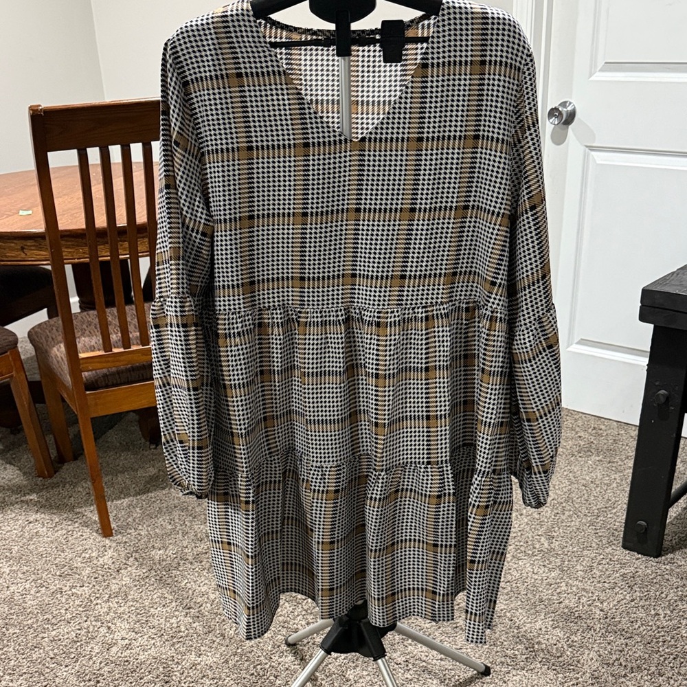 Plaid Long-Sleeve Dress